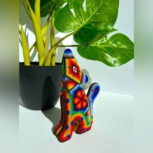 Absolutely stunning multicolored beaded wooden carved 🐺 wolf